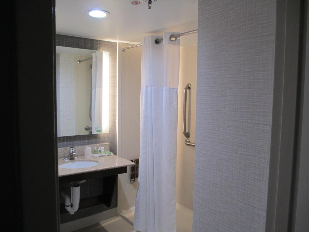 Holiday Inn Huntsville - Research Park By Ihg Екстериор снимка