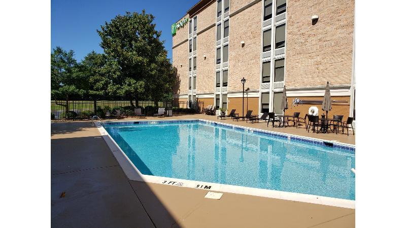 Holiday Inn Huntsville - Research Park By Ihg Екстериор снимка