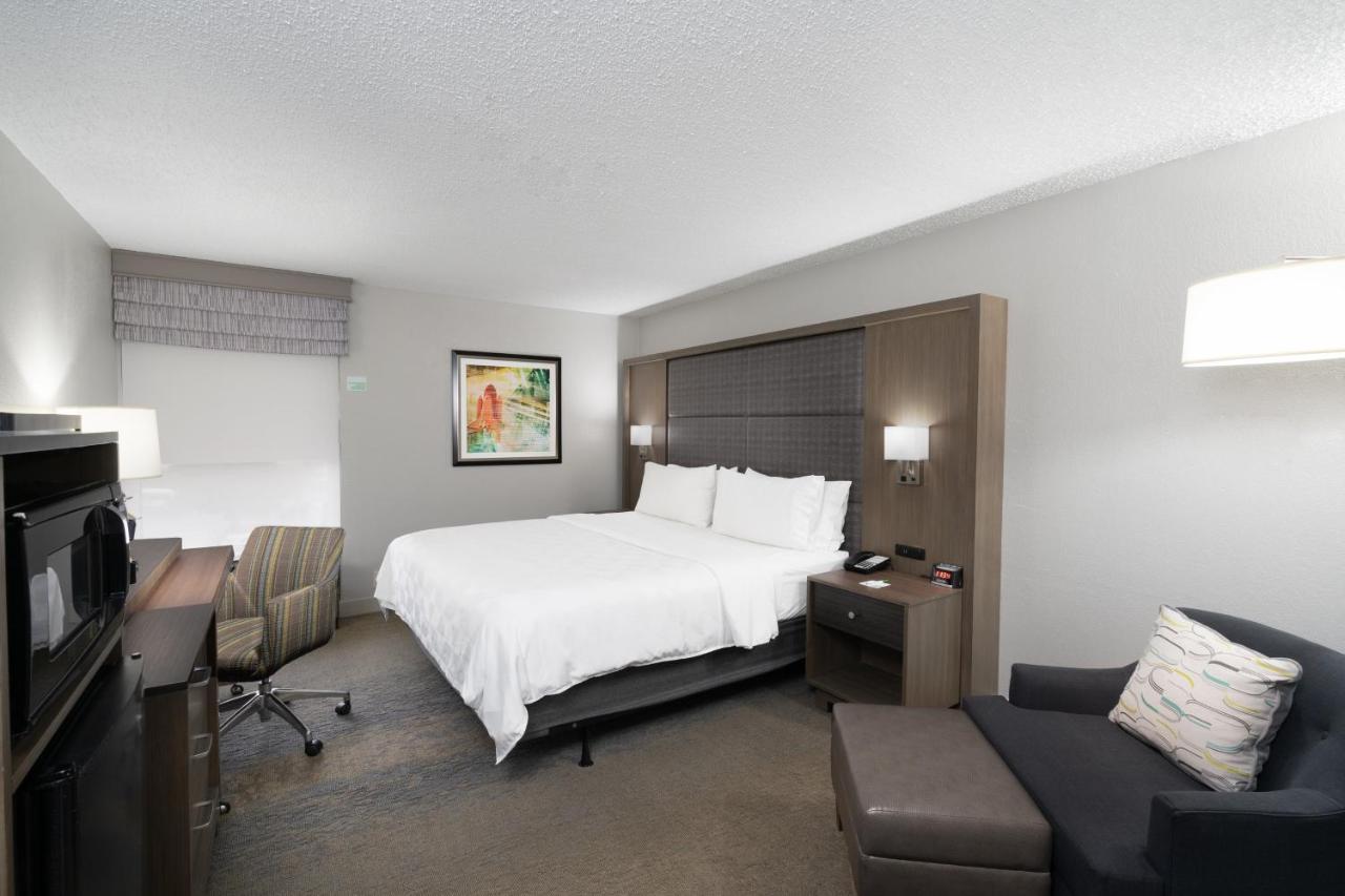 Holiday Inn Huntsville - Research Park By Ihg Екстериор снимка