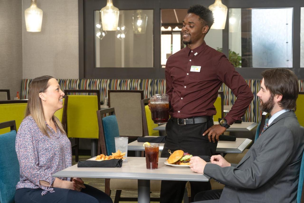 Holiday Inn Huntsville - Research Park By Ihg Екстериор снимка
