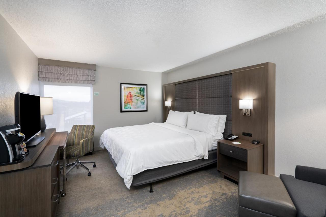 Holiday Inn Huntsville - Research Park By Ihg Екстериор снимка